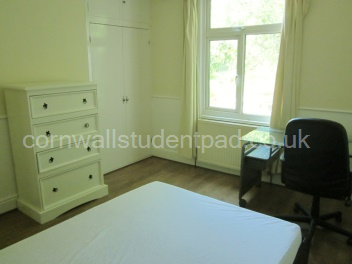 ROOM 3